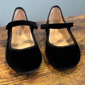 Elegant Black velvet Velcro Kids Mary Jane Dress Shoes size 1